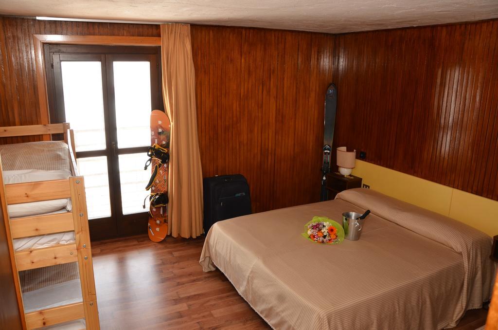 Hotel Lo Stambecco Breuil-Cervinia Exterior foto