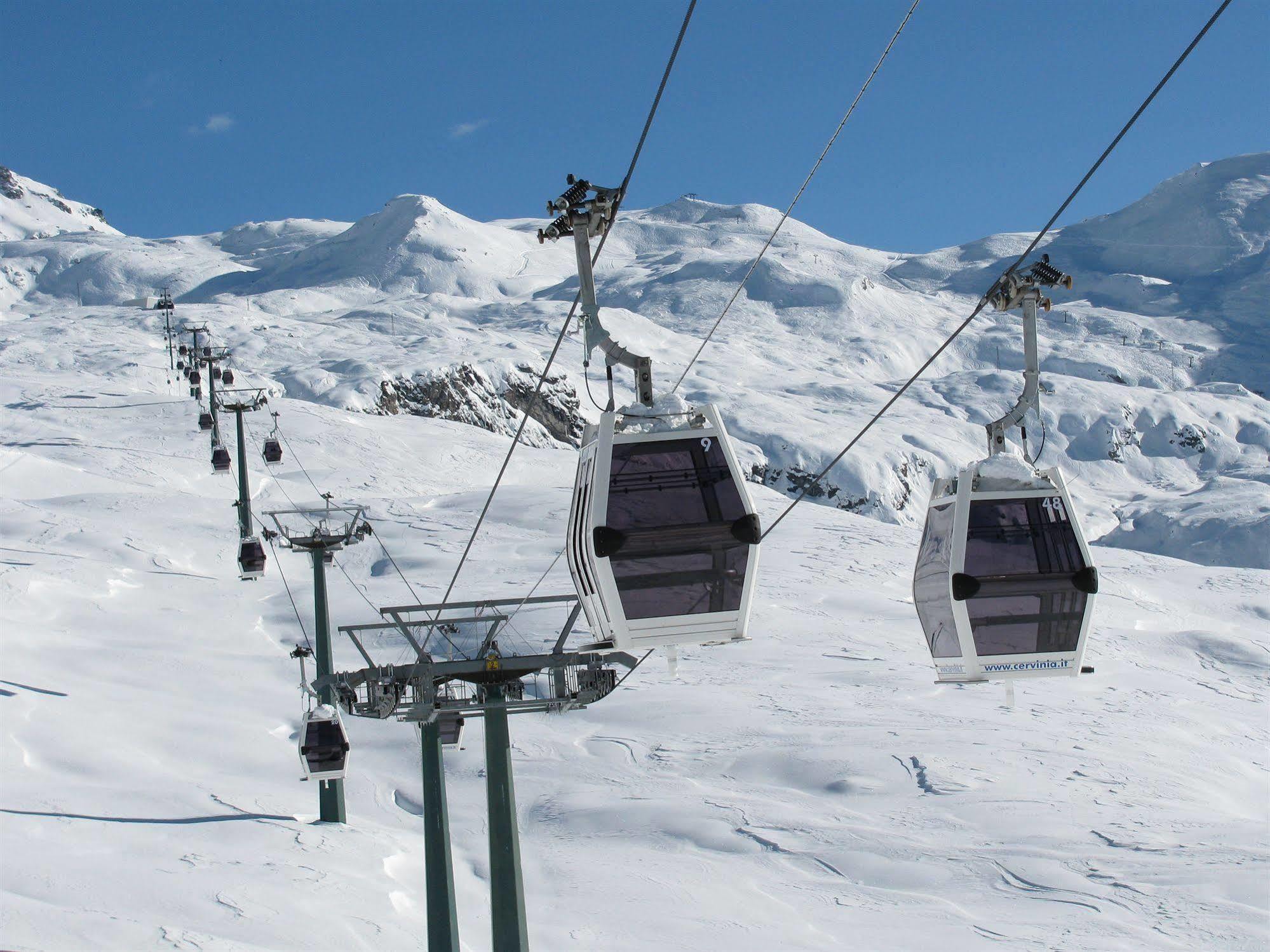 Hotel Lo Stambecco Breuil-Cervinia Exterior foto