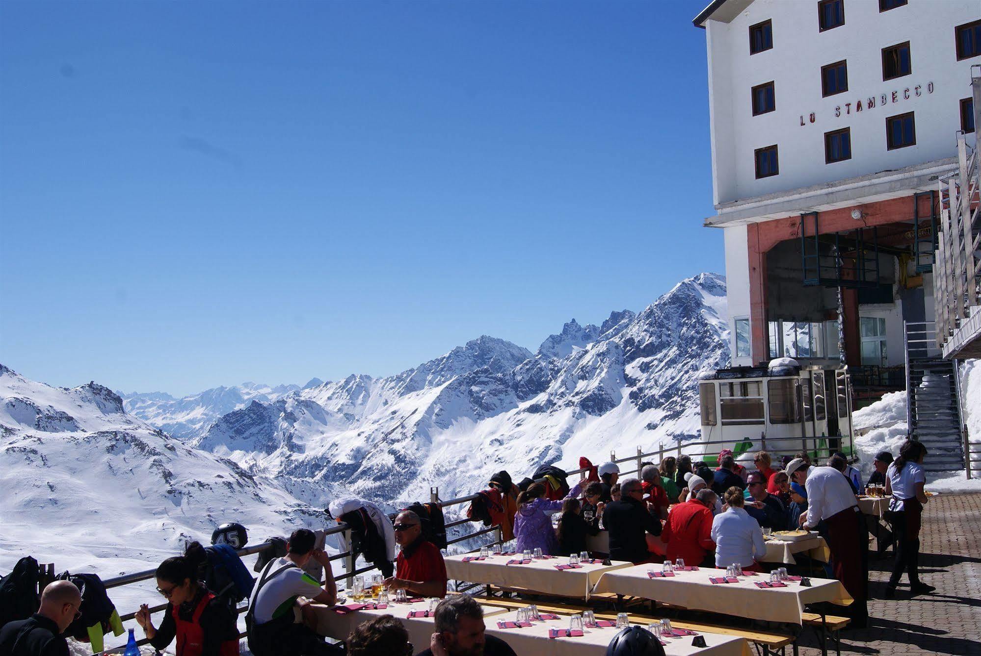 Hotel Lo Stambecco Breuil-Cervinia Exterior foto